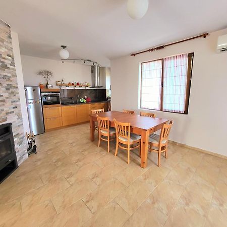 Vip Apartments In سوزوبول المظهر الخارجي الصورة
